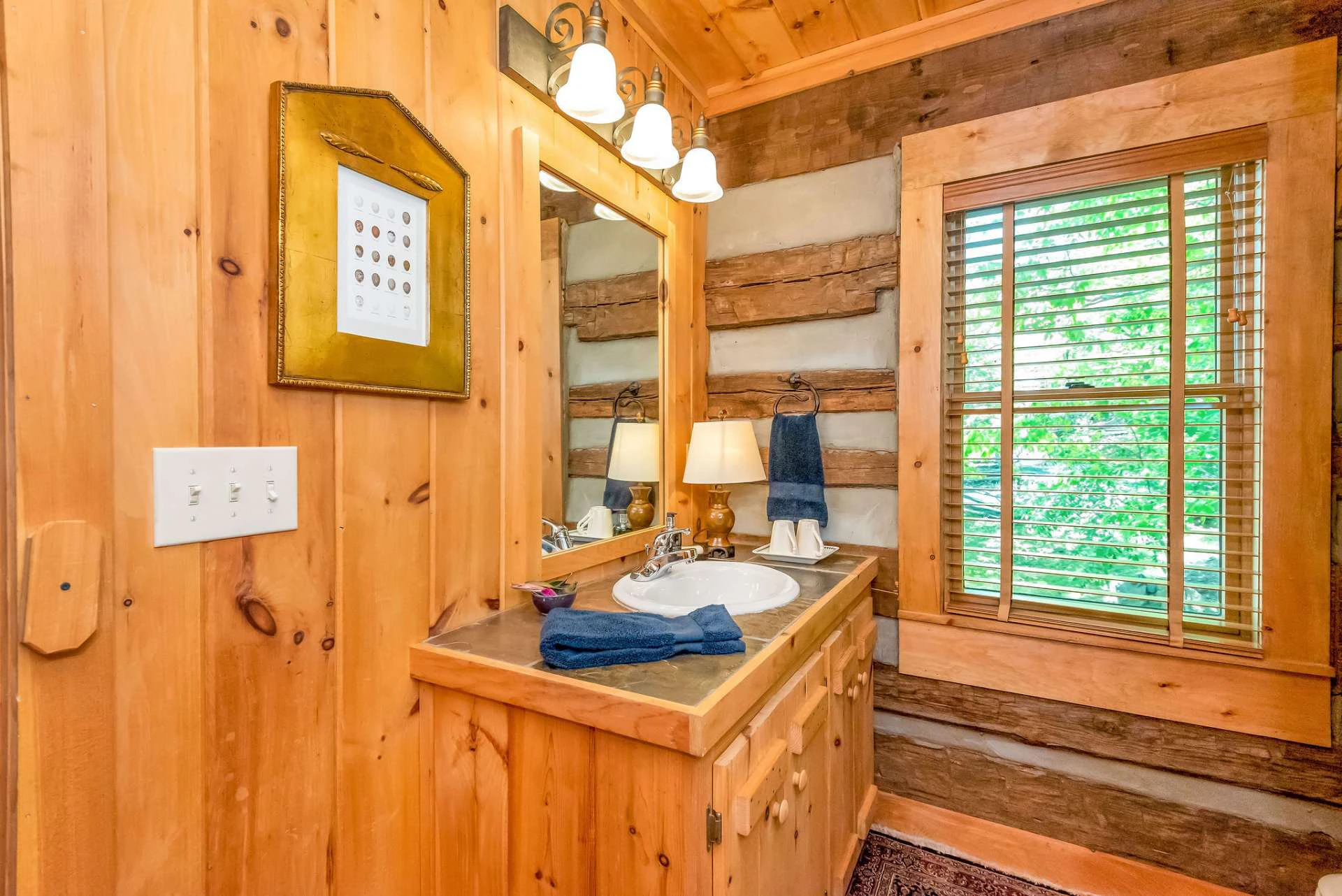 Image number 9 for the current listing