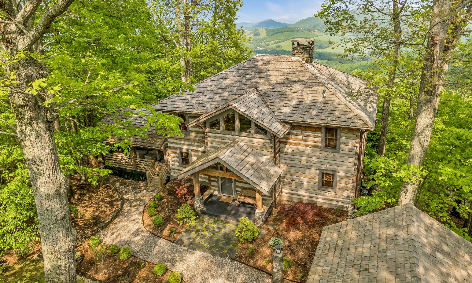 Image number 1 for the current listing