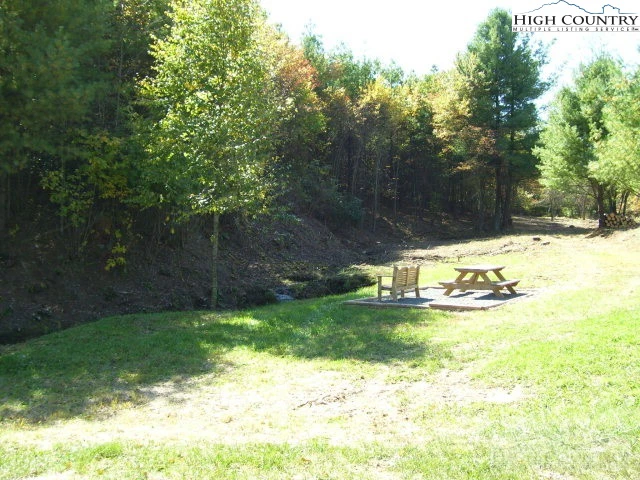 Image number 5 for the current listing