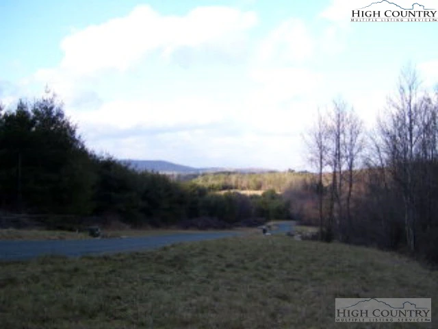 Image number 9 for the current listing