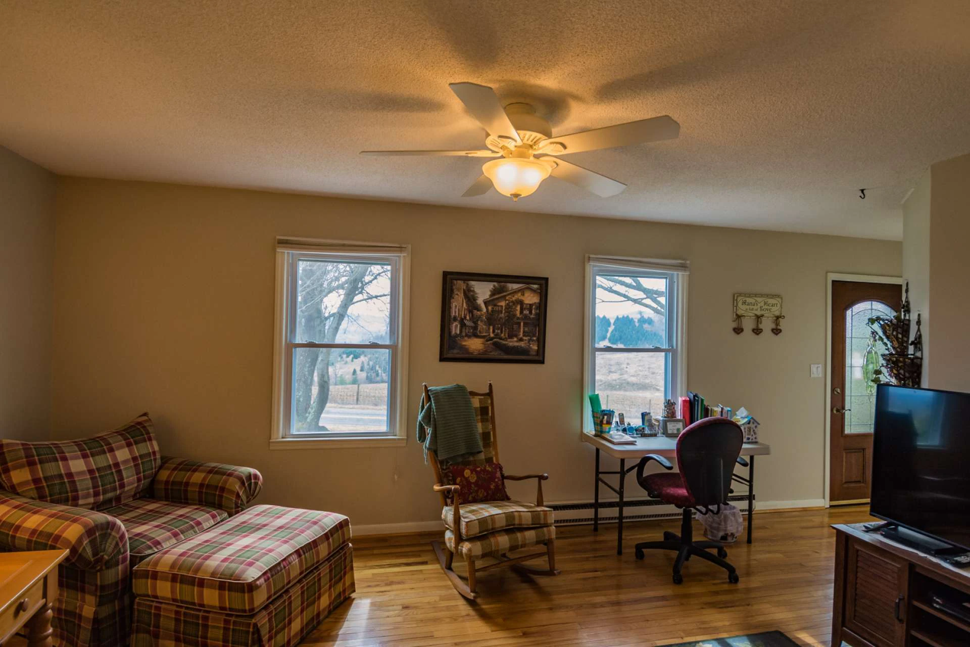 Image number 16 for the current listing