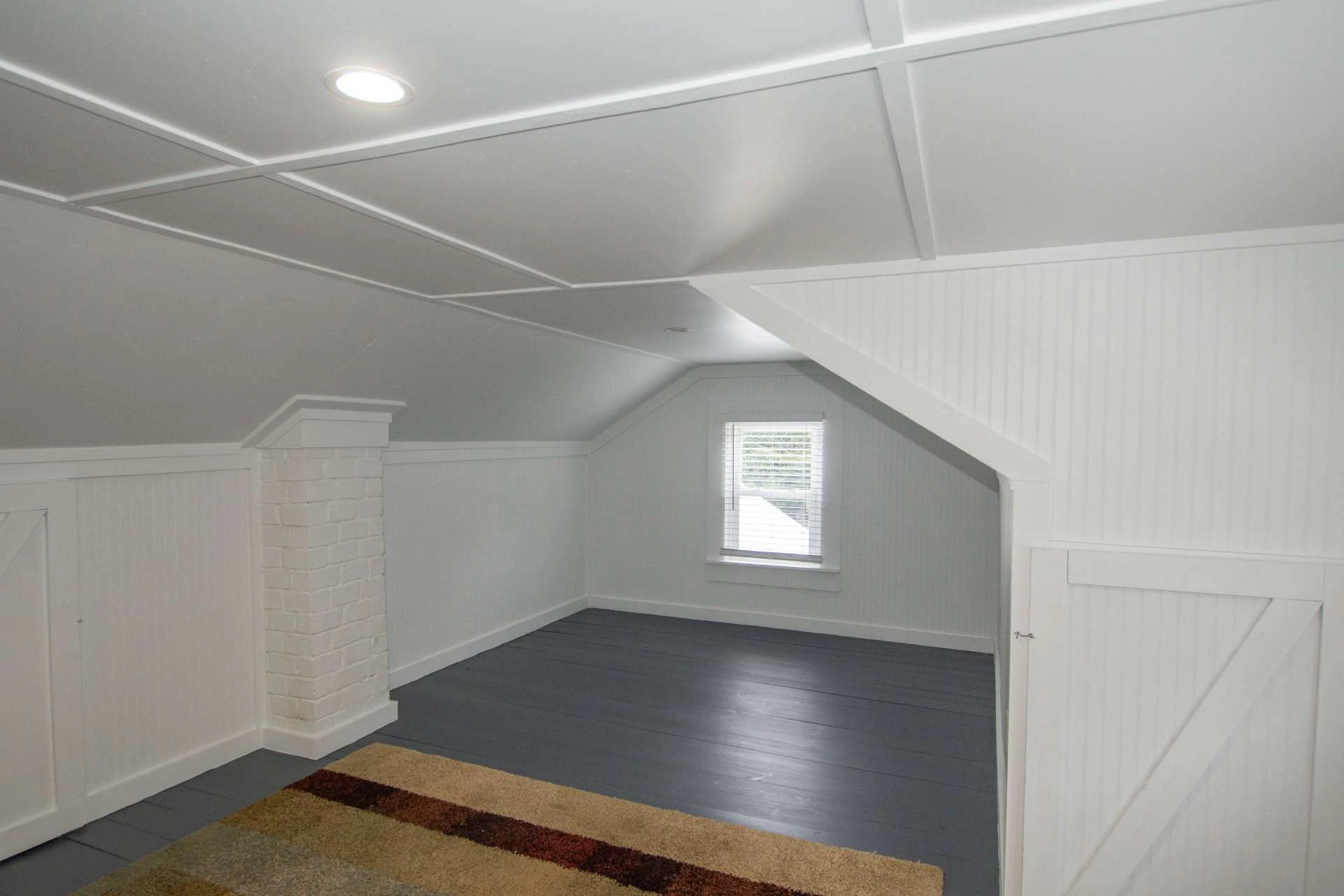 Image number 6 for the current listing