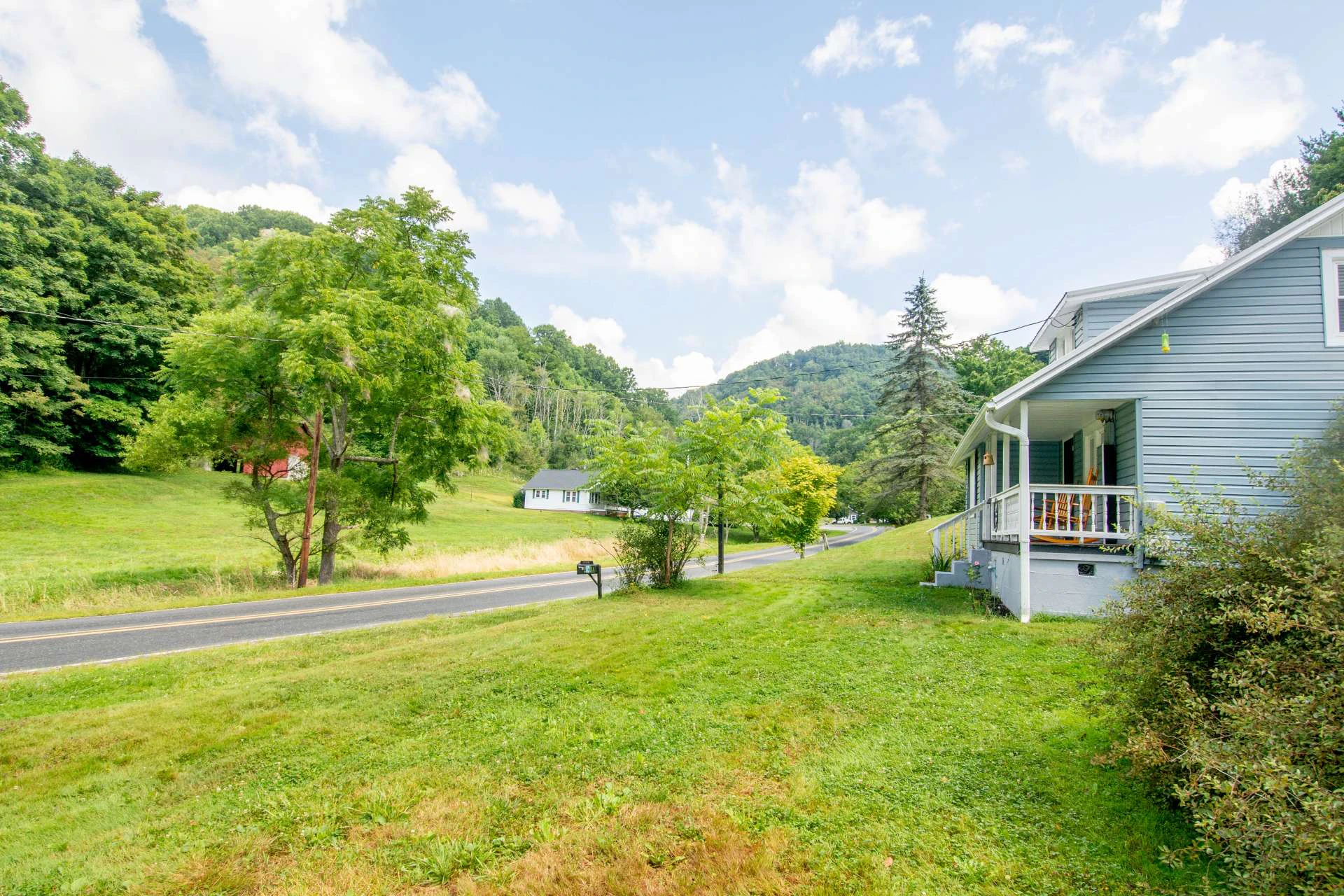 Image number 3 for the current listing