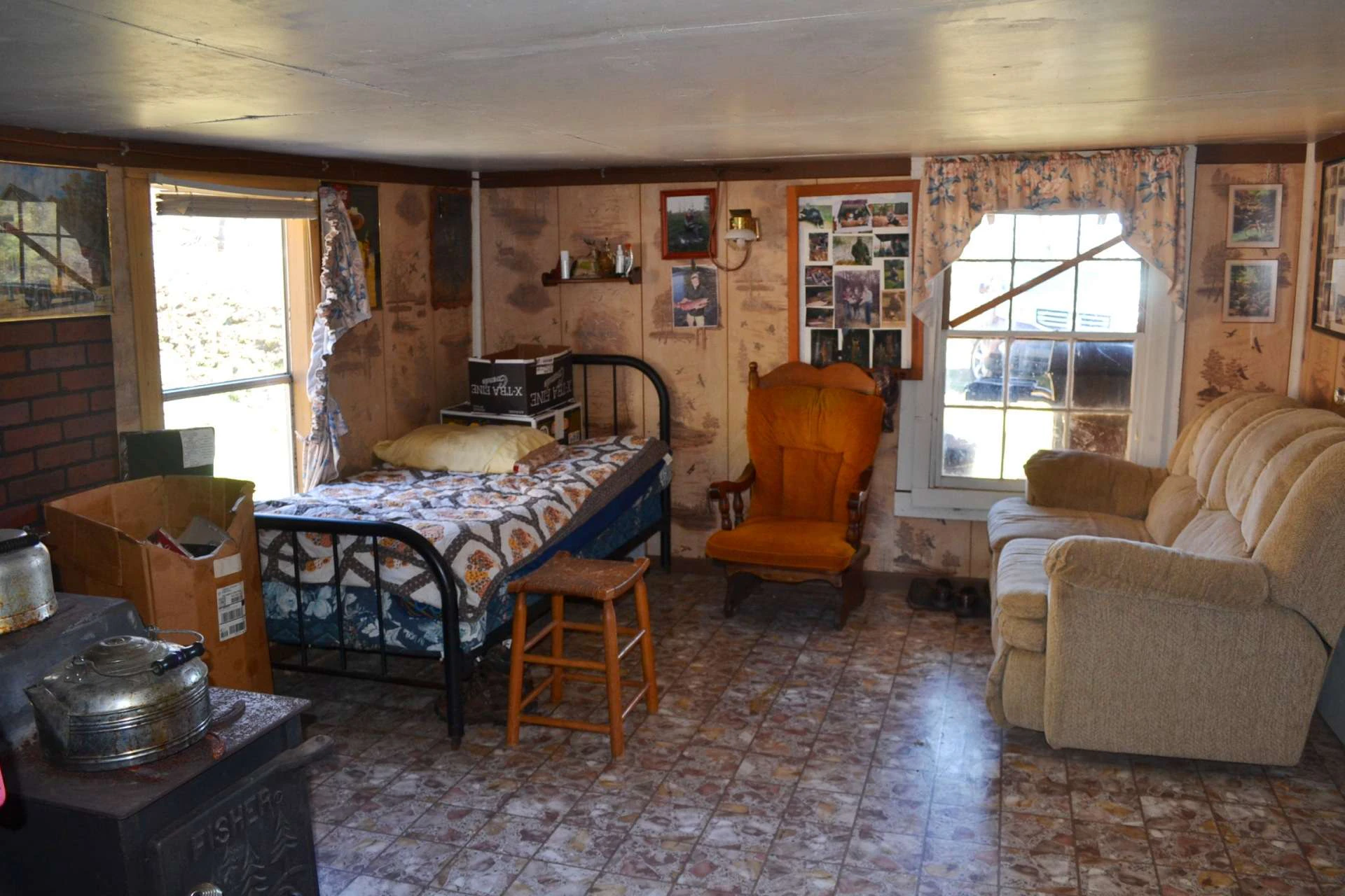 Image number 16 for the current listing