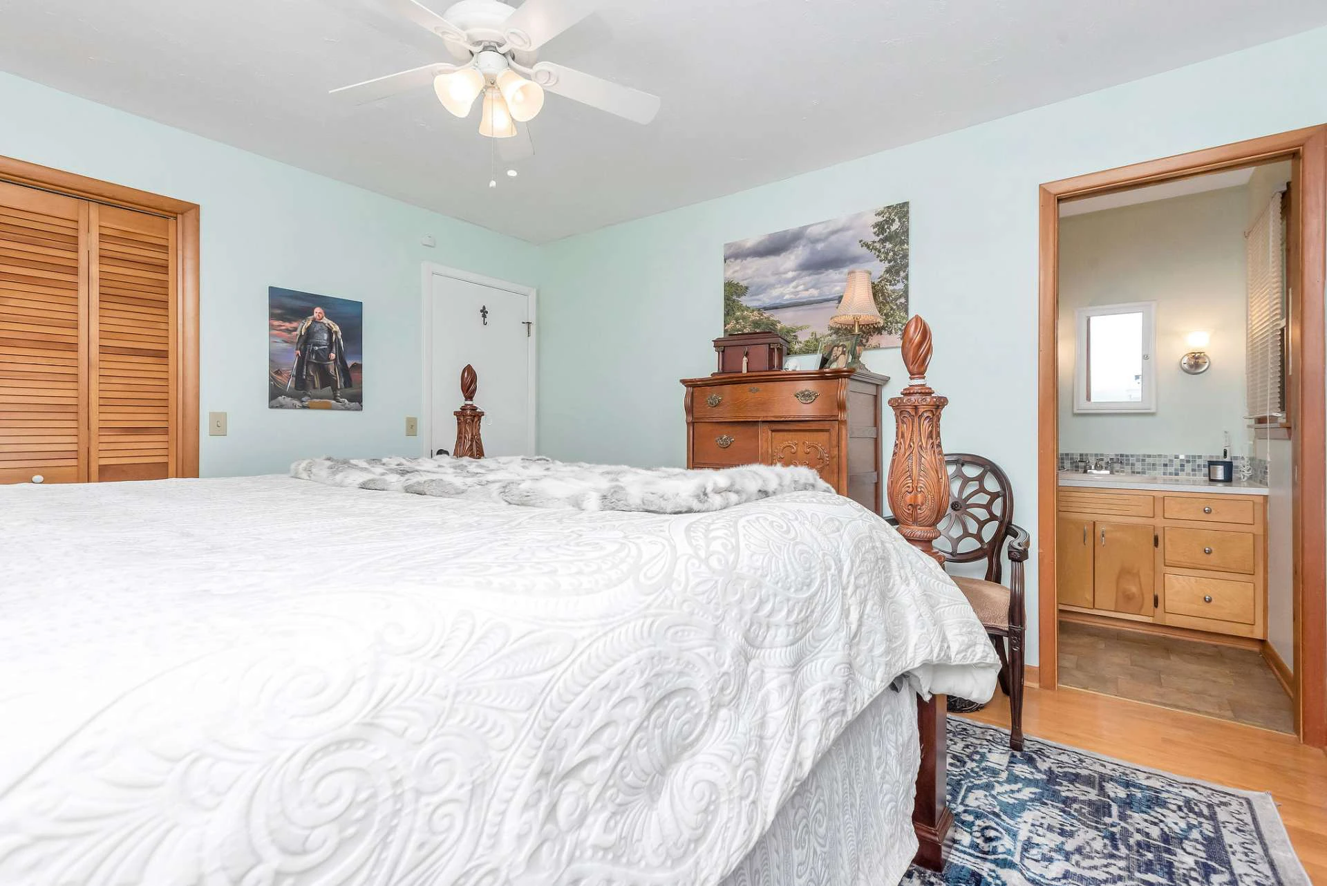 Image number 8 for the current listing