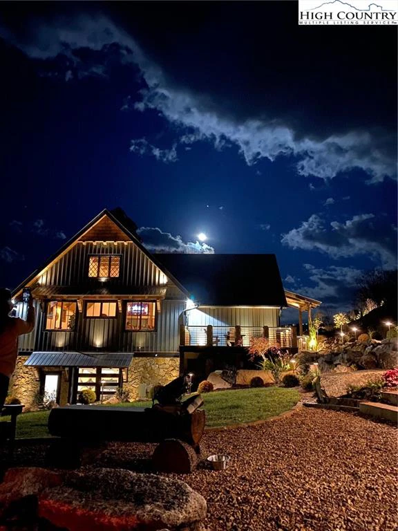 Image number 6 for the current listing