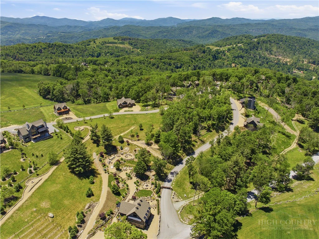 Image number 7 for the current listing