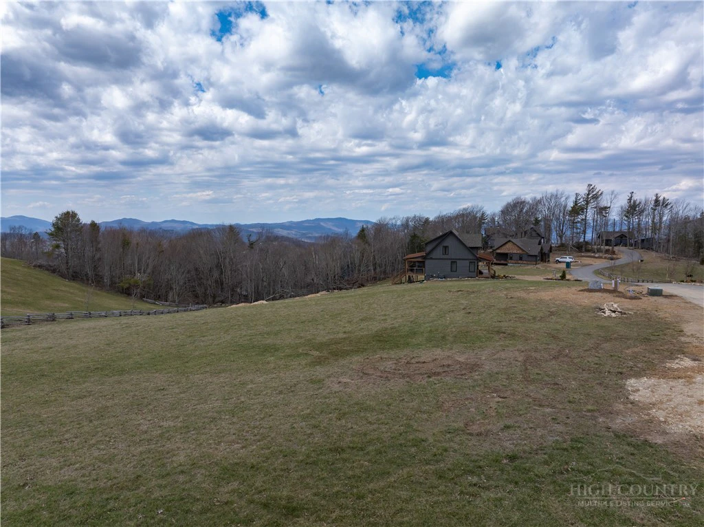 Image number 7 for the current listing