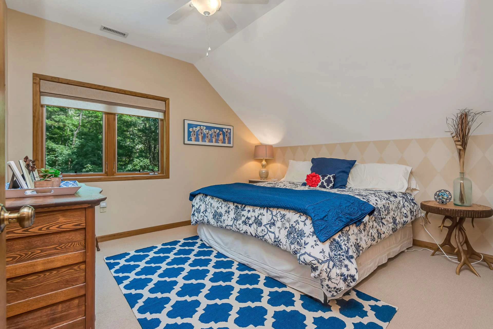 Image number 8 for the current listing