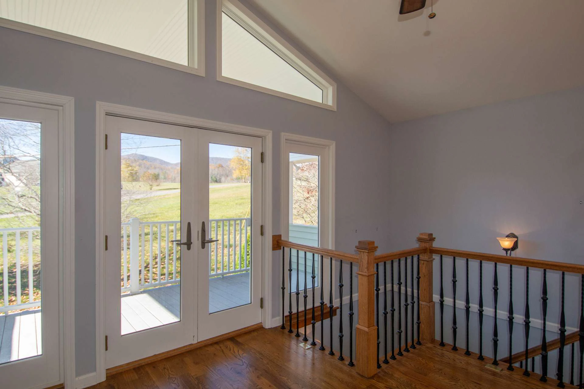 Image number 12 for the current listing
