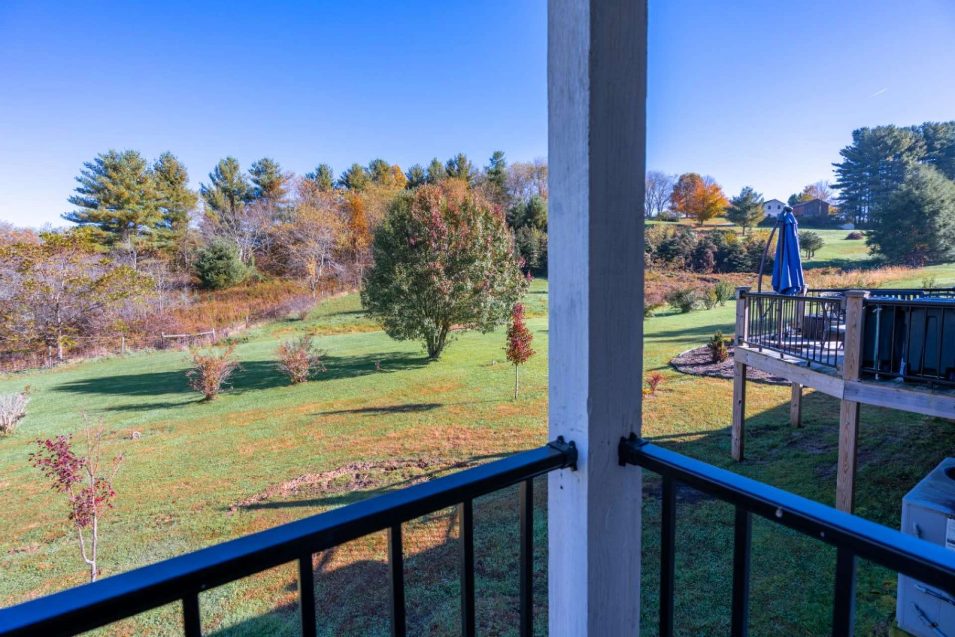 Image number 5 for the current listing