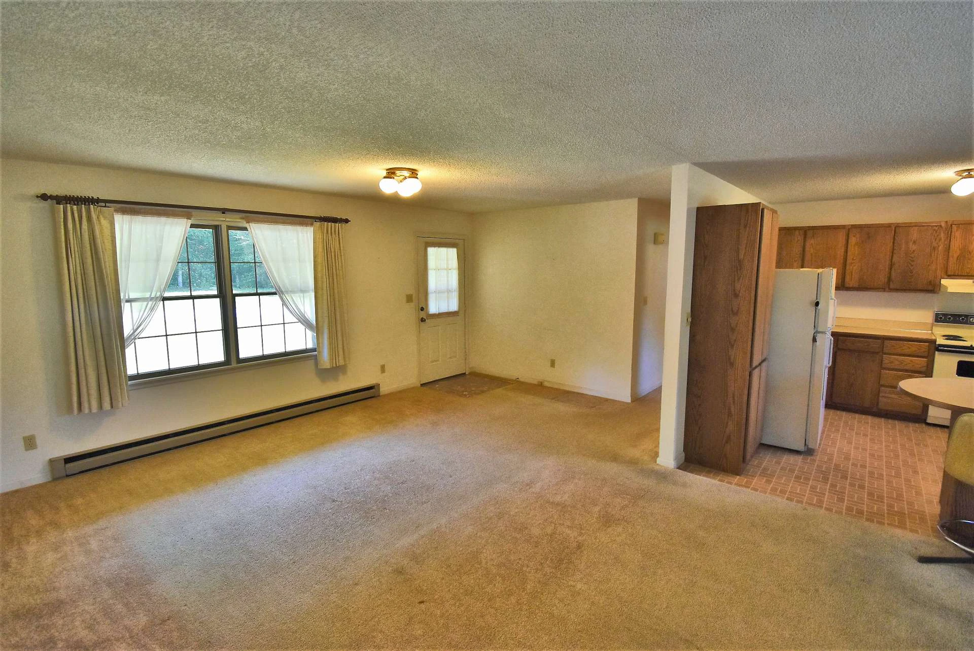 Image number 2 for the current listing