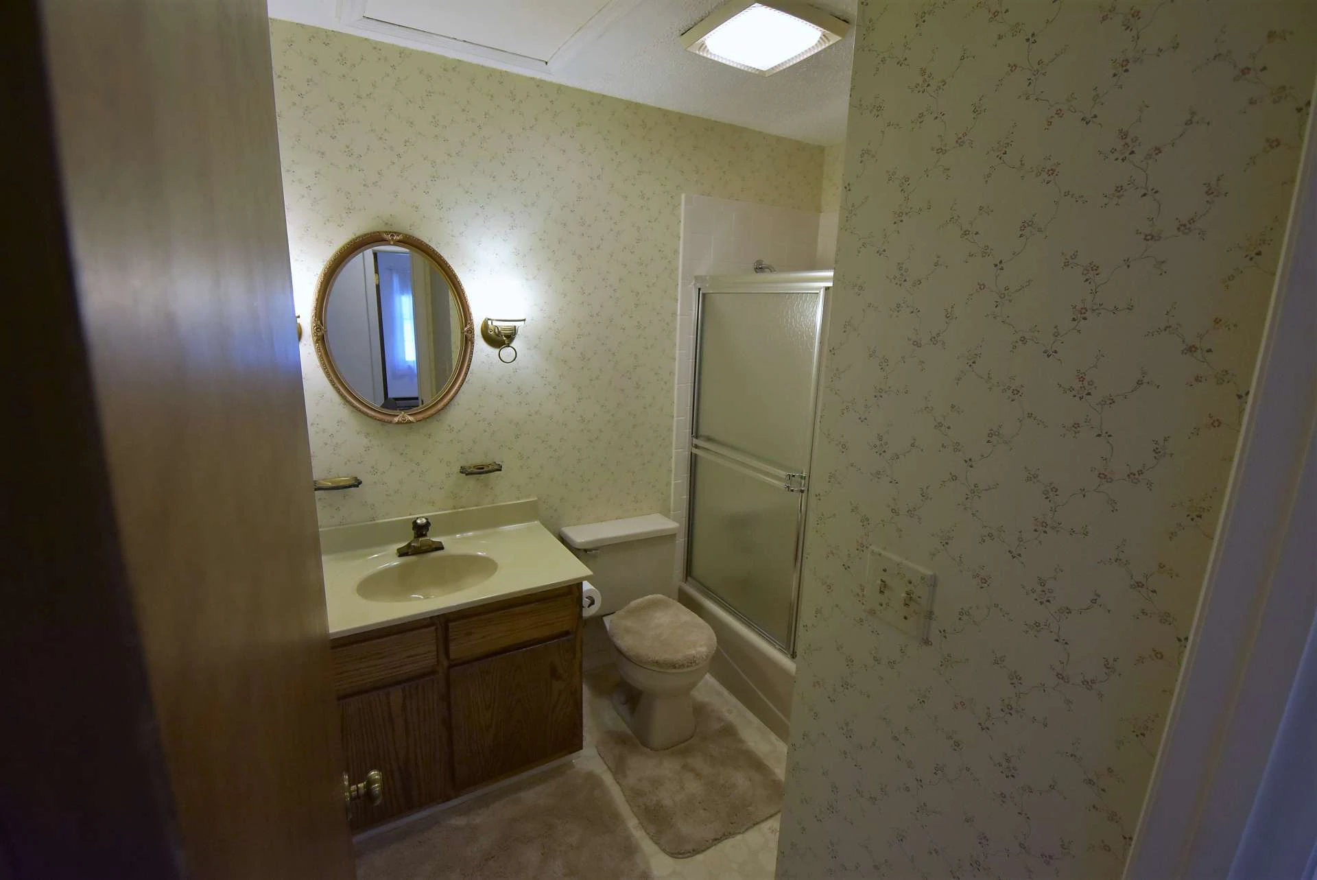 Image number 3 for the current listing