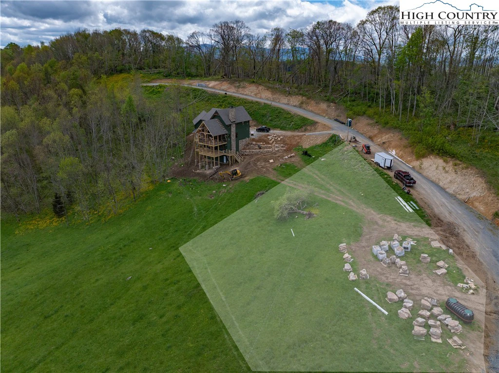 Image number 2 for the current listing